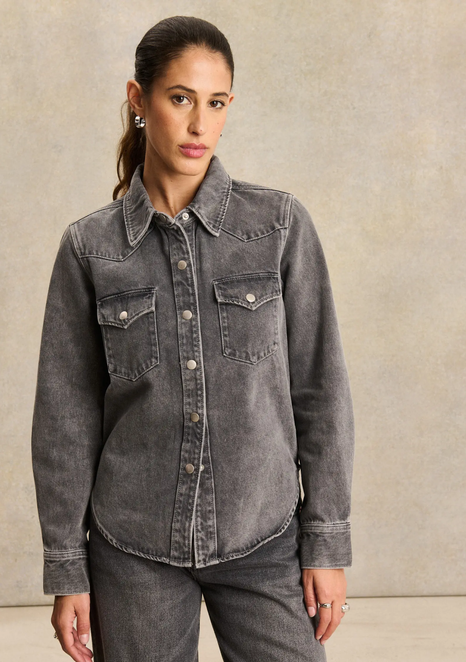 LABDIP marca francesa de ropa de mujer especializada en el denim de calidad y básico