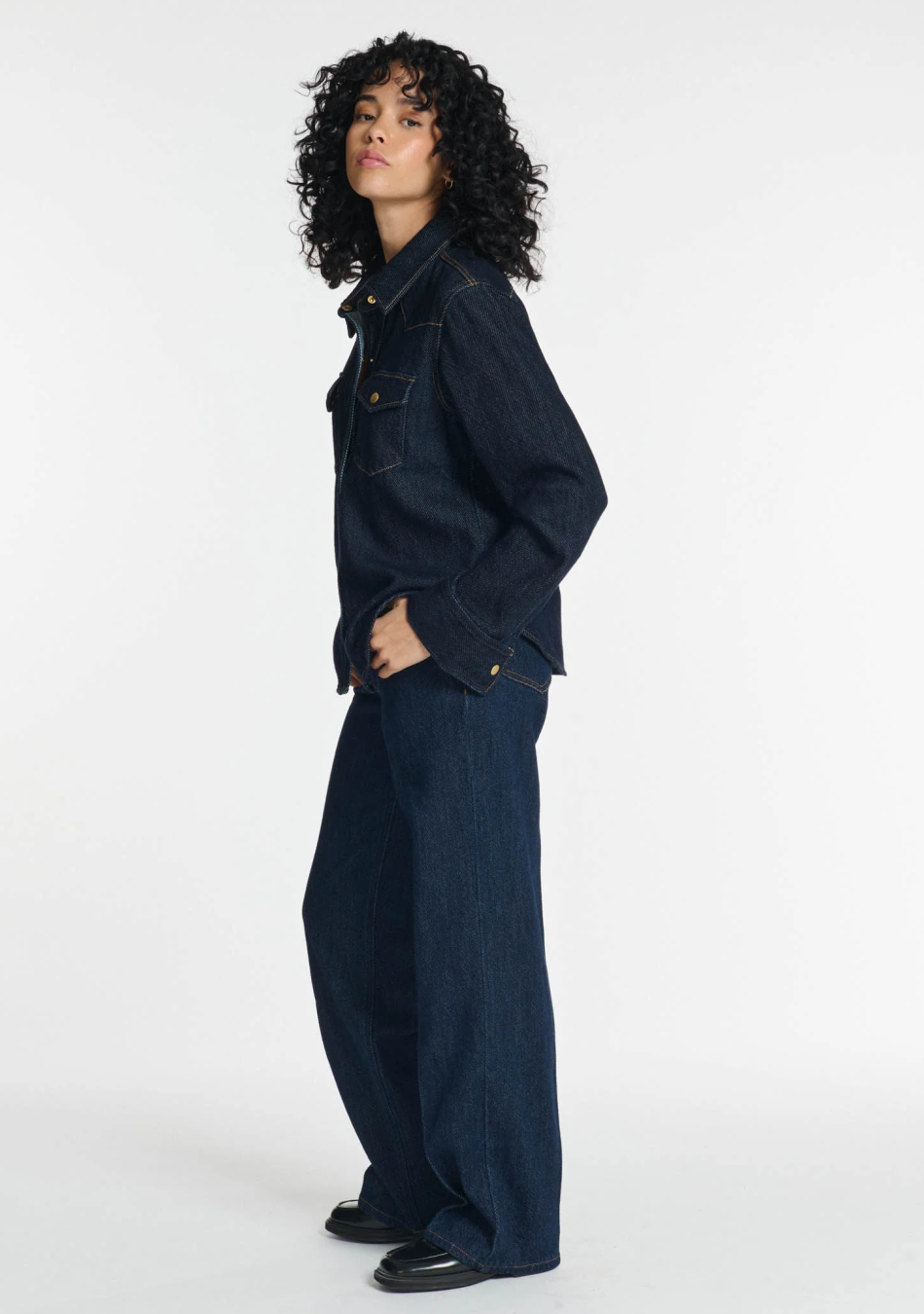 LABDIP marca francesa de ropa de mujer especializada en el denim de calidad y básico