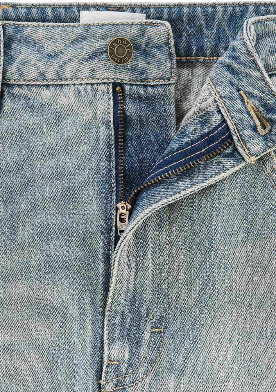 LABDIP marca francesa de ropa de mujer de estilo clásico y básico