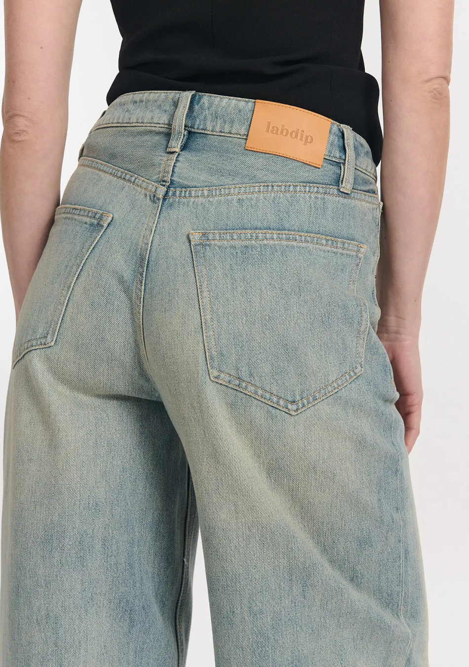 LABDIP marca francesa de ropa de mujer de estilo clásico y básico