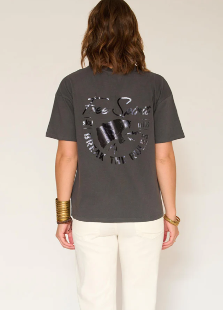 MKT marca francesa de ropa de mujer con un estilo muy rockero y casual