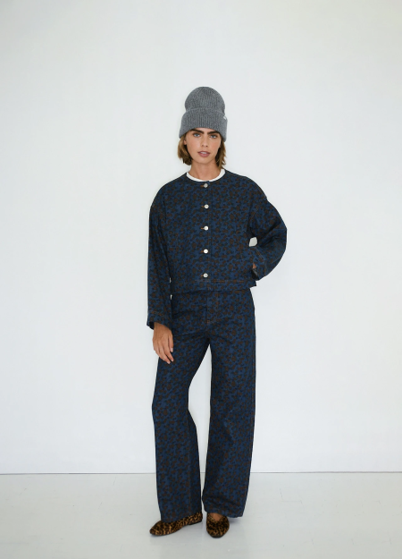 THE TINY BIG SISTER marca Española de ropa de mujer con un estilo conceptual y casual 2