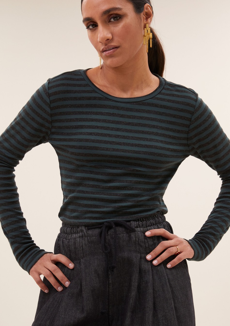 BY BAR marca nórdica de ropa de mujer con un estilo conceptual y casual