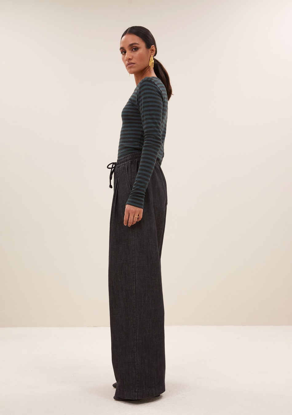 BY BAR marca nórdica de ropa de mujer con un estilo conceptual y casual