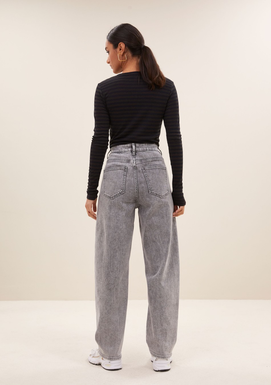 BY BAR marca nórdica de ropa de mujer con un estilo conceptual y casual
