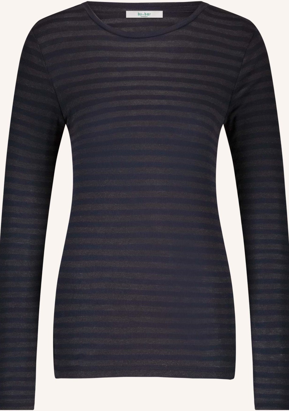 BY BAR marca nórdica de ropa de mujer con un estilo conceptual y casual