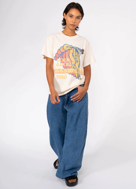 NEWTONE marca francesa de camisetas y sudaderas de estilo  casual con estampados muy gamberros