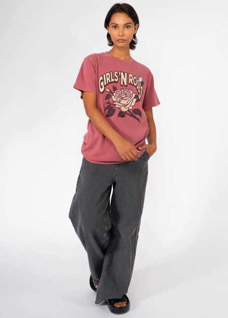 NEWTONE marca francesa de camisetas y sudaderas de estilo  casual con estampados muy gamberros