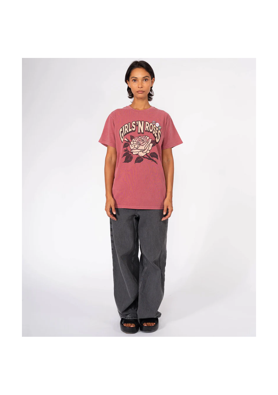 NEWTONE marca francesa de camisetas y sudaderas de estilo  casual con estampados muy gamberros