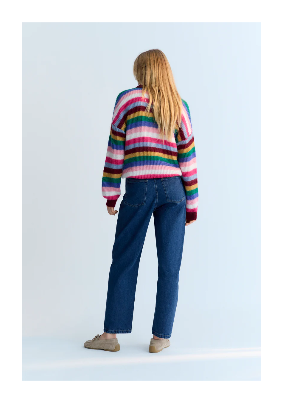 THE NEW SOCIETY marca española de ropa para mujer estilo atemporal y contemporáneo.
