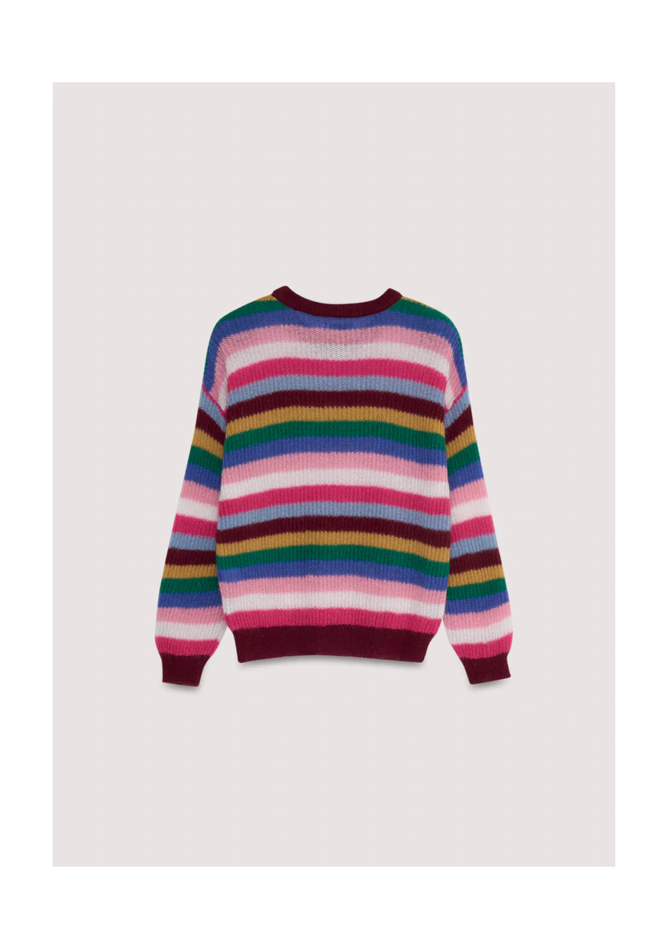THE NEW SOCIETY marca española de ropa para mujer estilo atemporal y contemporáneo.