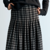 THE NEW SOCIETY marca española de ropa para mujer estilo atemporal y contemporáneo.