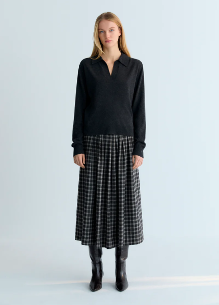 THE NEW SOCIETY marca española de ropa para mujer estilo atemporal y contemporáneo.