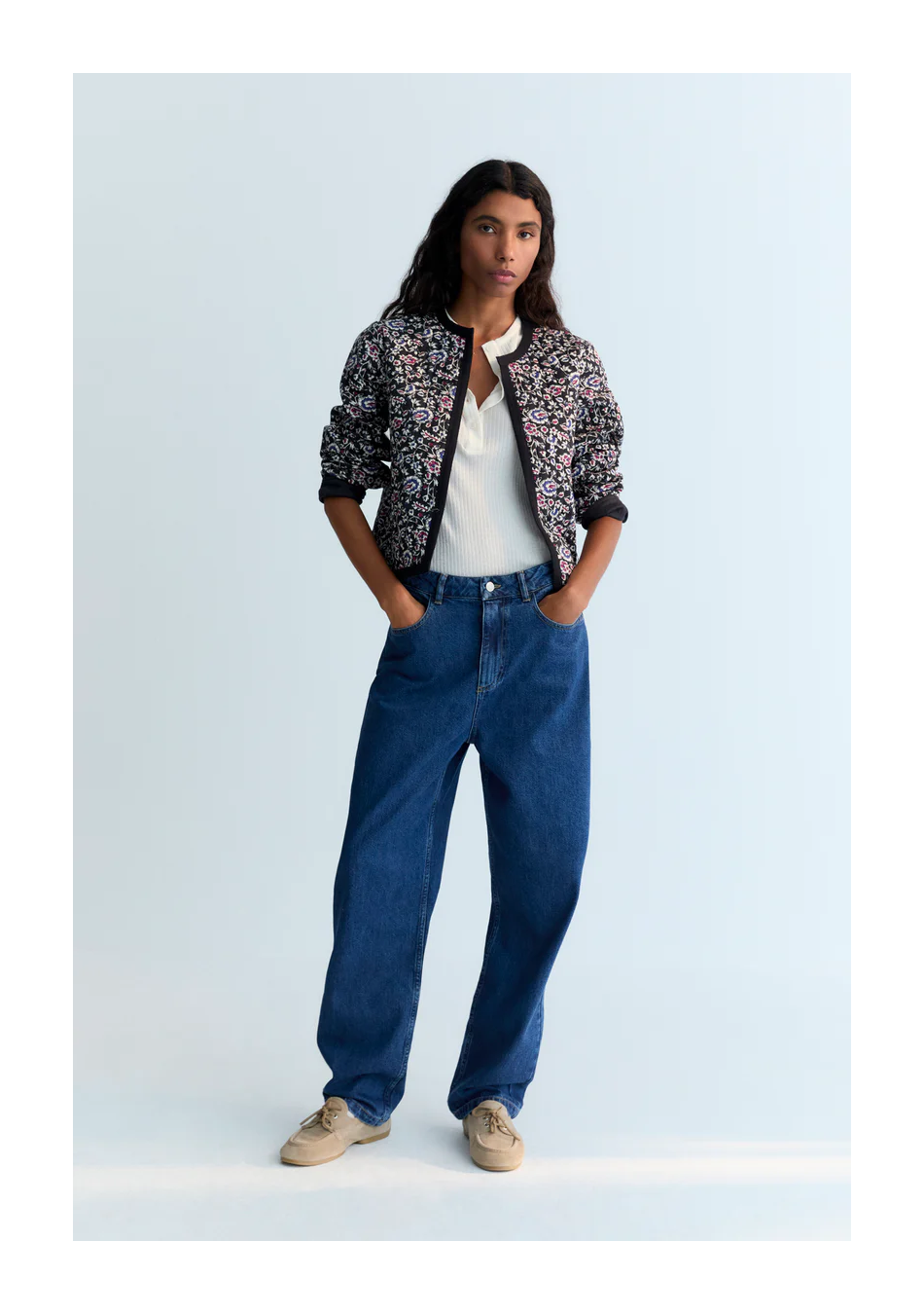 THE NEW SOCIETY marca española de ropa para mujer estilo atemporal y contemporáneo.