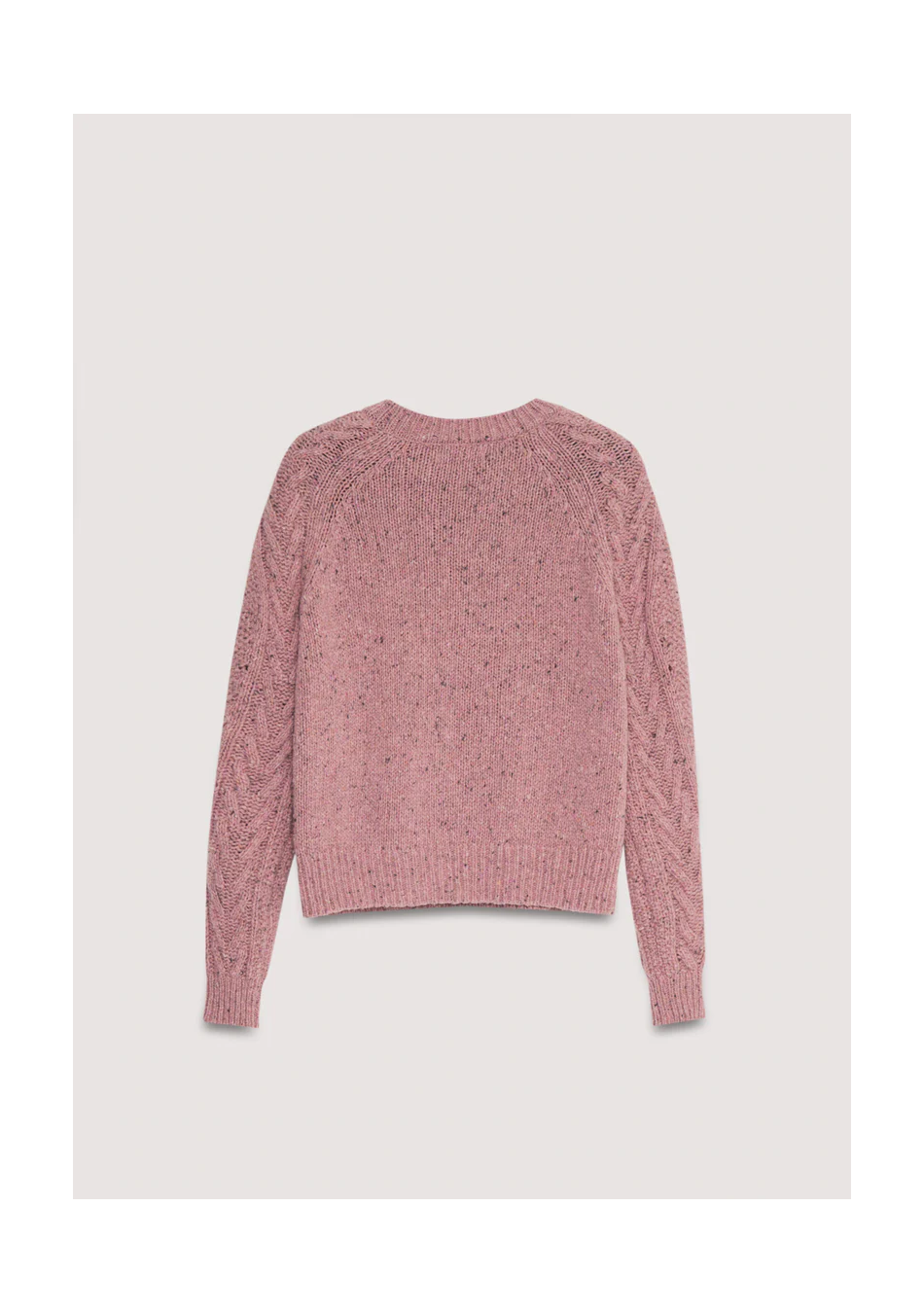 THE NEW SOCIETY marca española de ropa para mujer estilo atemporal y contemporáneo.