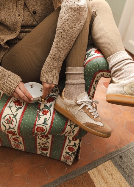 0-105 marca francesa de sneakers con diseño calidad y comodidad