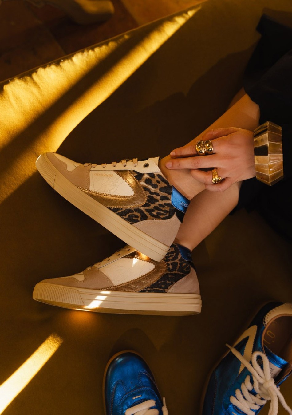 0-105 marca francesa de sneakers con diseño calidad y comodidad