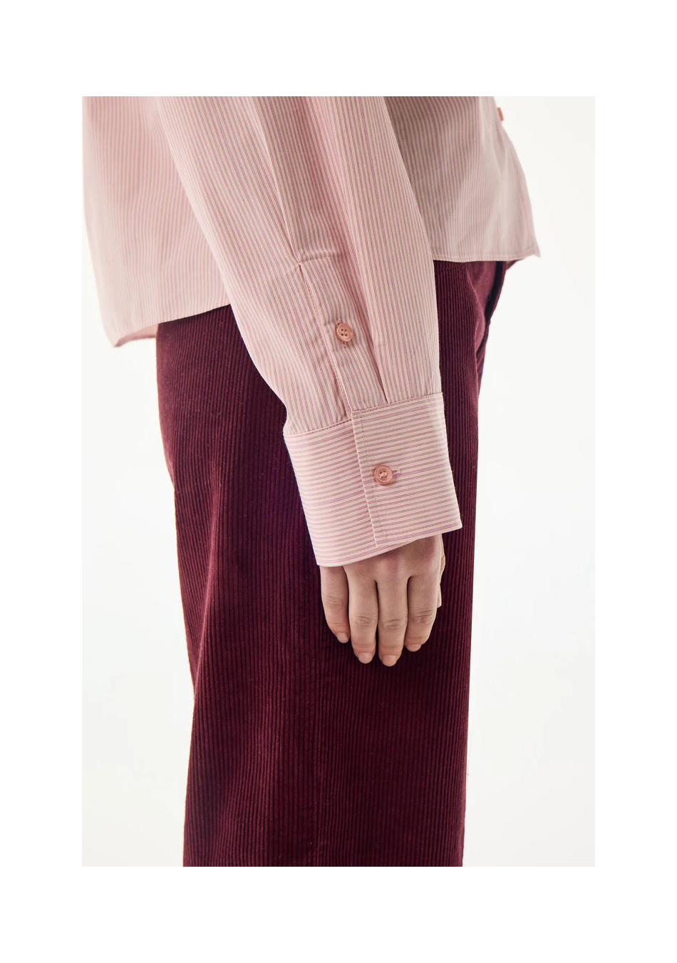 BELLEPIECE ropa de mujer con estilo y sencillez en blusas y prendas con un carácter femenino