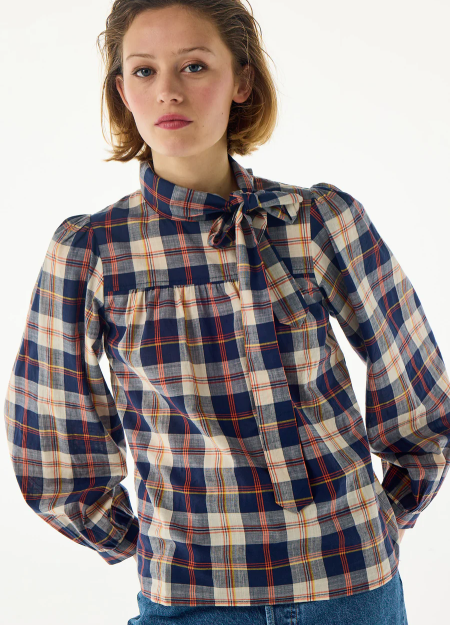 BELLEPIECE ropa de mujer con estilo y sencillez en blusas y prendas con un carácter femenino