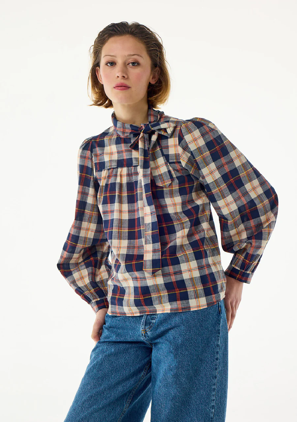 BELLEPIECE ropa de mujer con estilo y sencillez en blusas y prendas con un carácter femenino