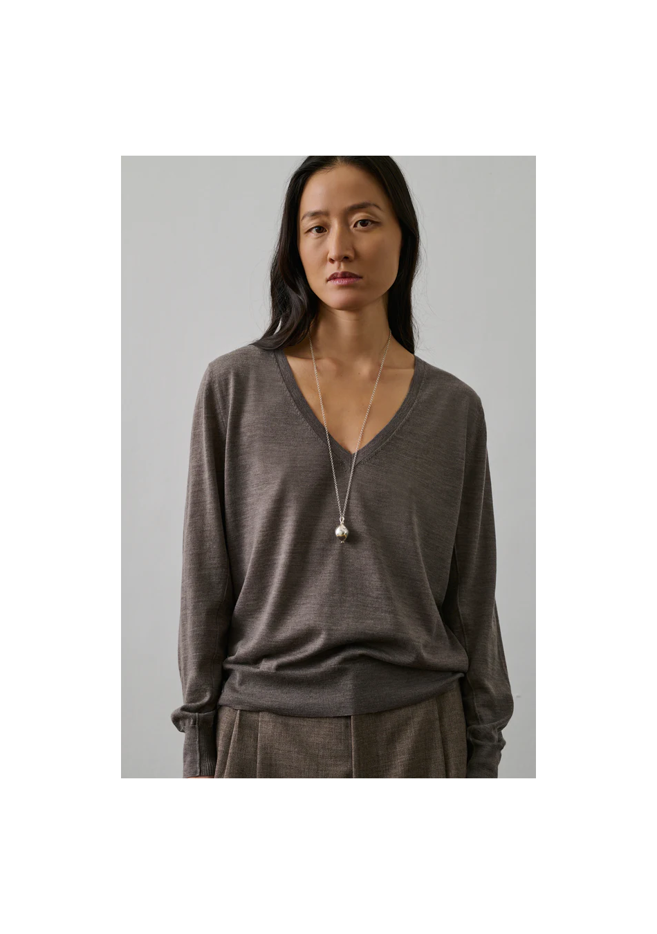 SOEUR marca francesa de ropa de mujer de venta en Valecnia con un estilo femenino y sofisticado