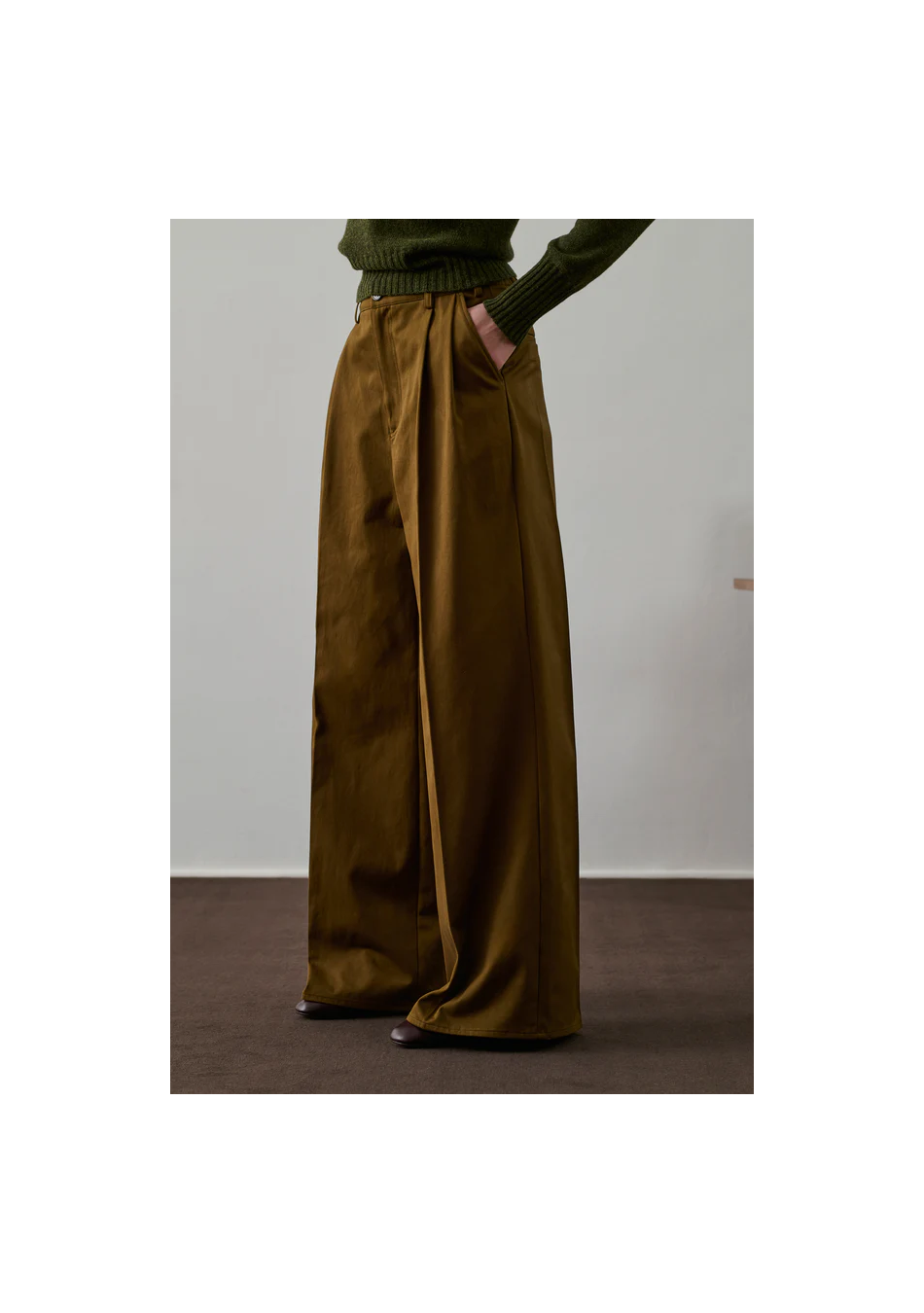 SOEUR marca francesa de ropa de mujer de venta en Valecnia con un estilo femenino y sofisticado