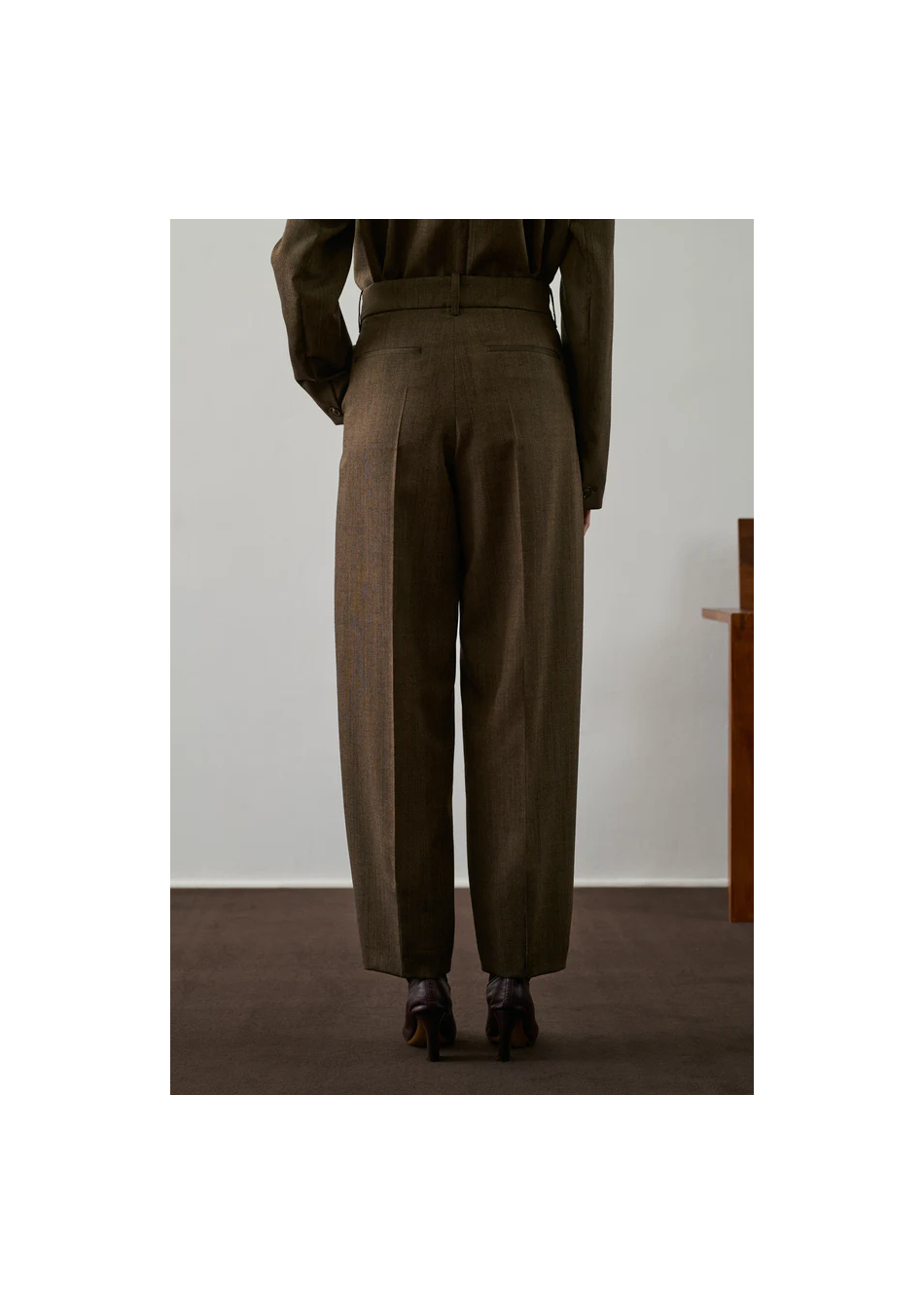 SOEUR marca francesa de ropa de mujer de venta en Valecnia con un estilo femenino y sofisticado