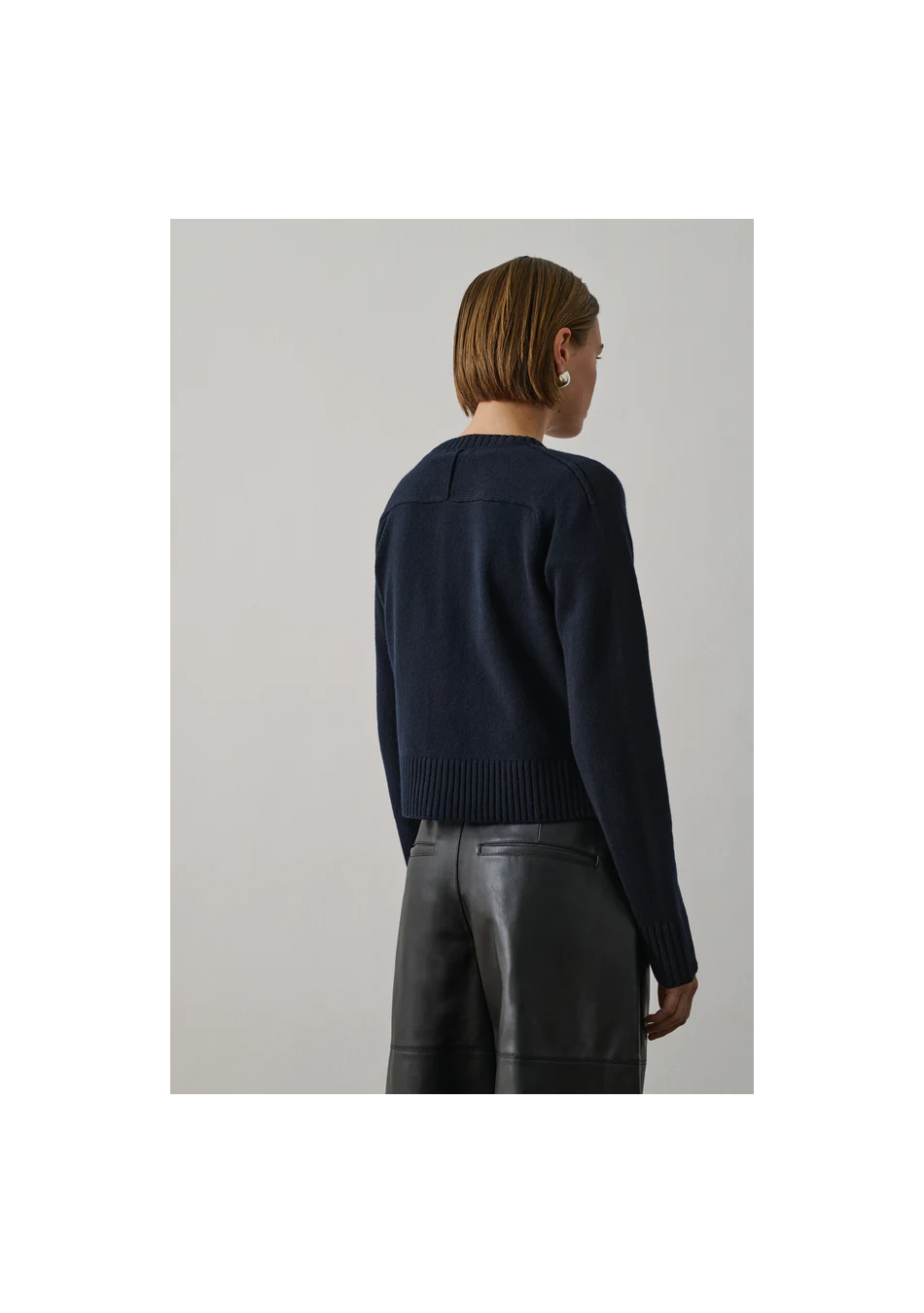 SOEUR marca francesa de ropa para una mujer con un estilo femenino y conceptual