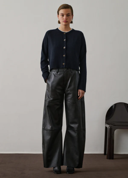 SOEUR marca francesa de ropa para una mujer con un estilo femenino y conceptual 2