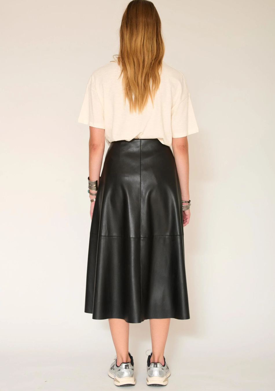 MKT marca francesa para una mujer con un estilo rockero y casual