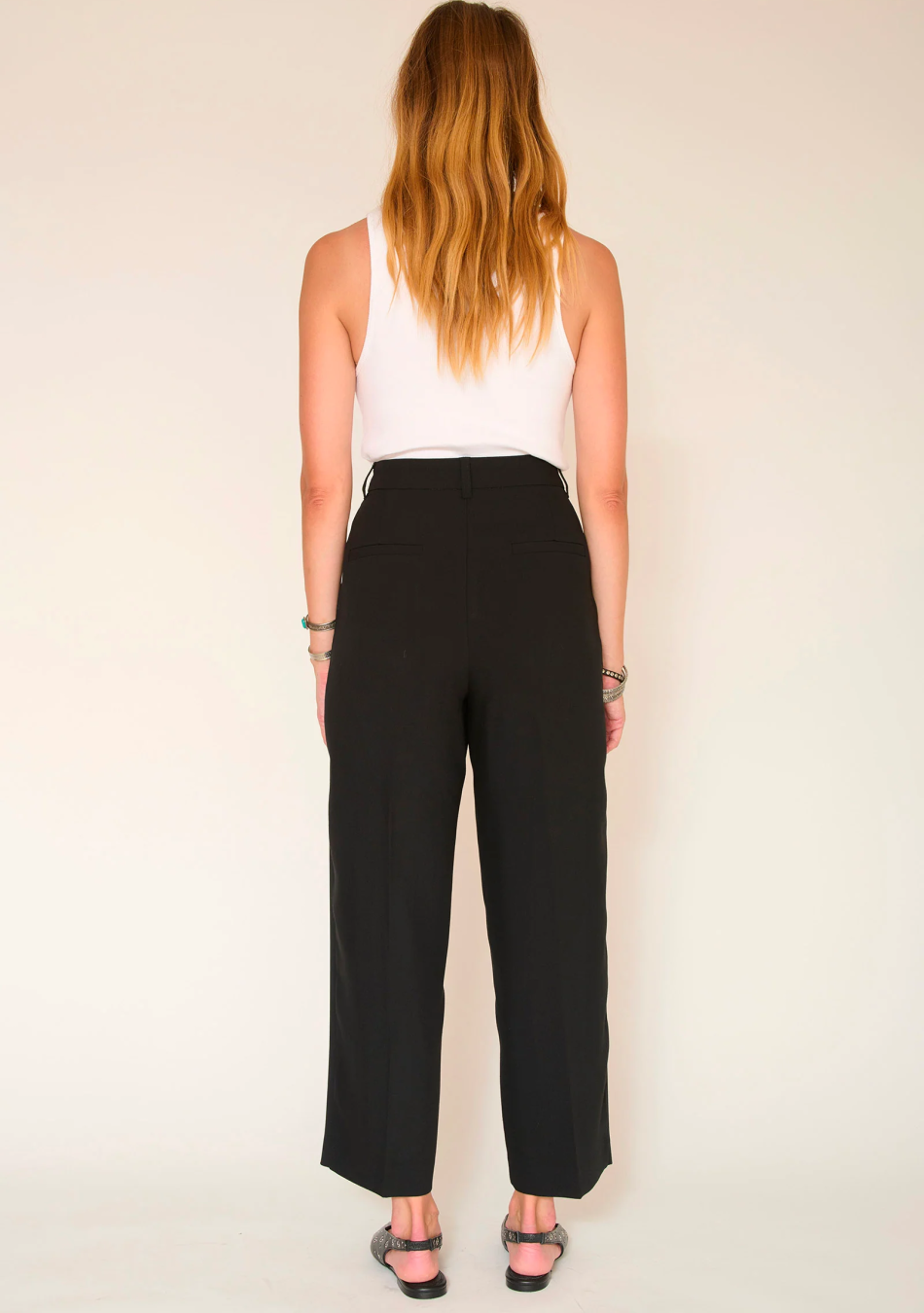 MKT marca francesa para una mujer con un estilo rockero y casual