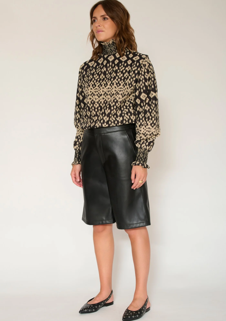 MKT marca francesa para una mujer con un estilo rockero y casual