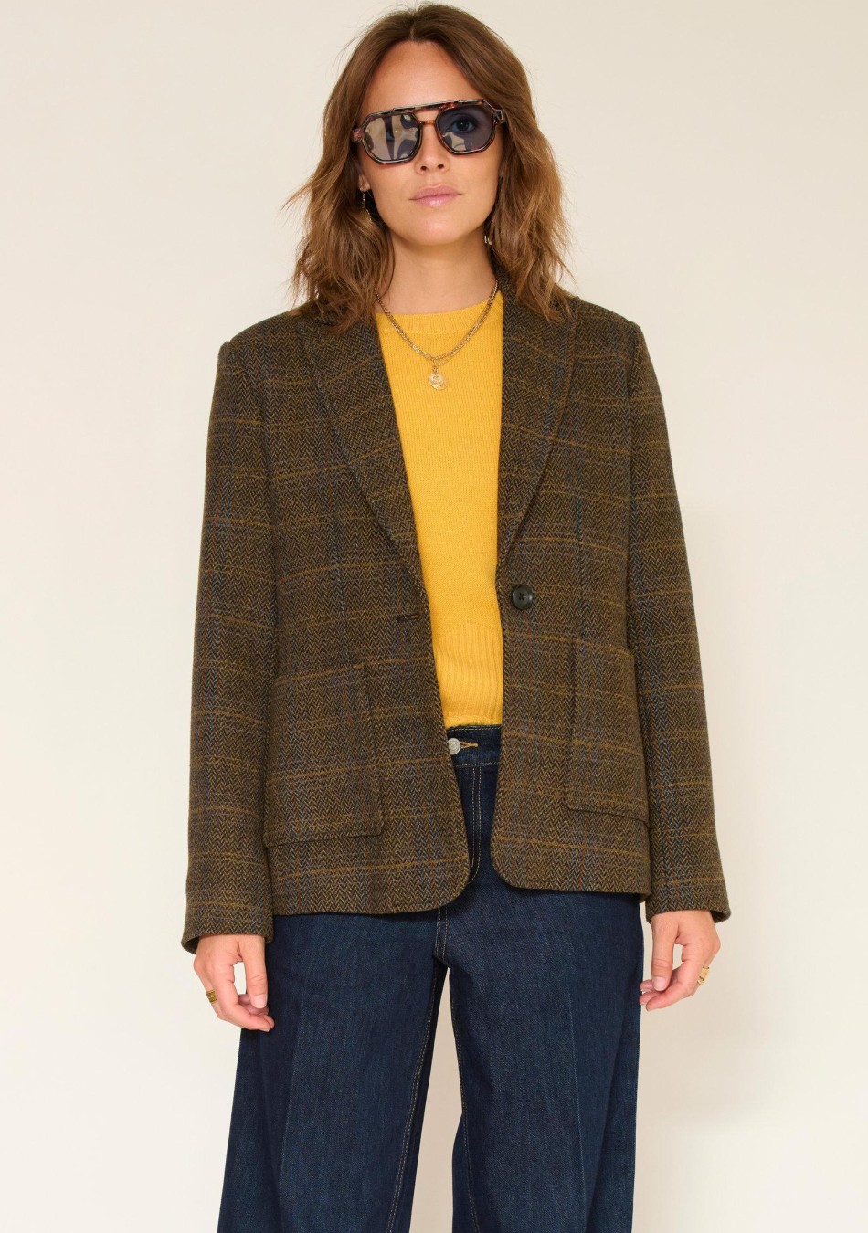 MKT marca francesa para una mujer con un estilo rockero y casual