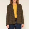MKT marca francesa para una mujer con un estilo rockero y casual