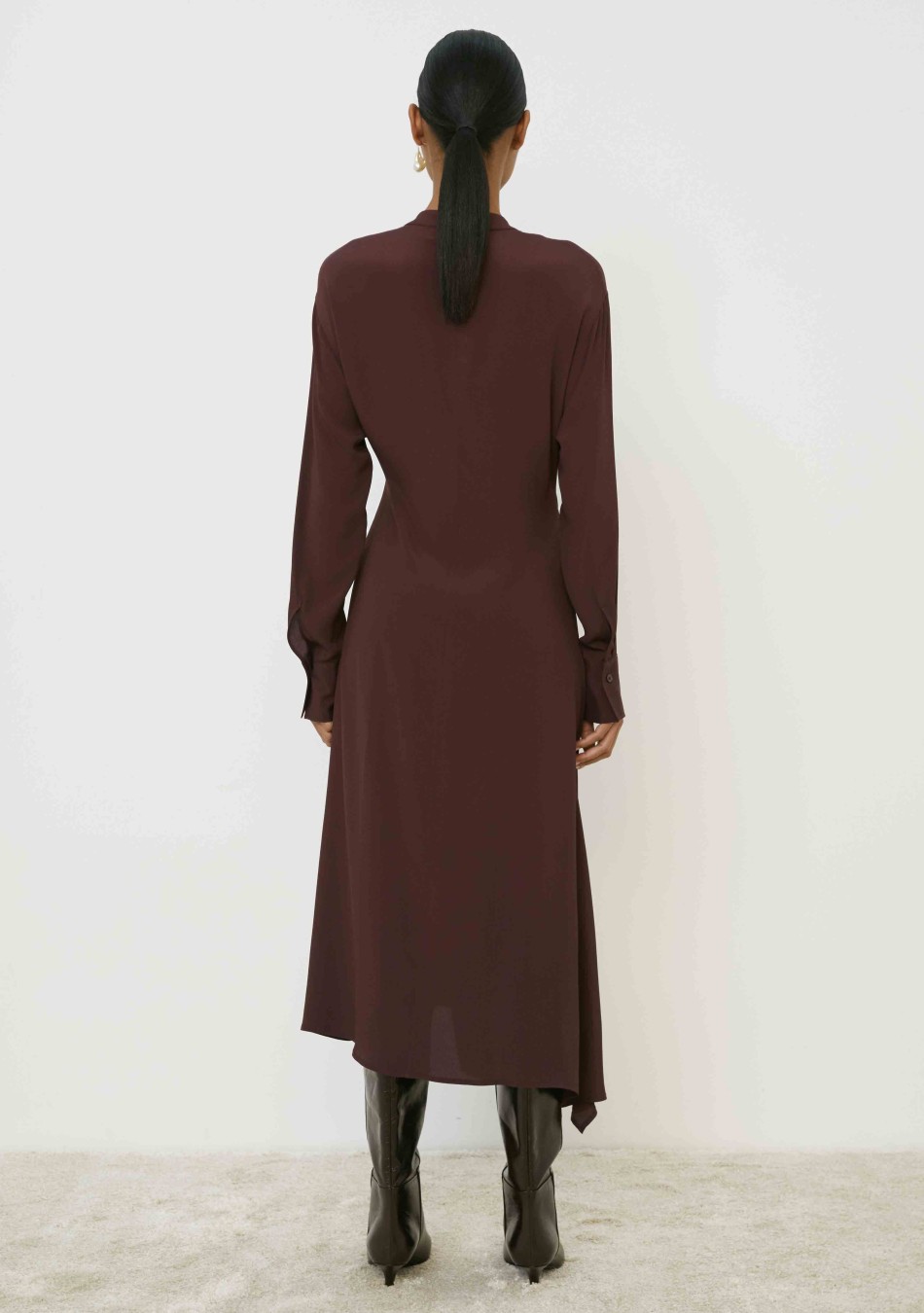 MEI MEIJ marca Italiana de ropa d emujer con un estilo conceptual y femenina