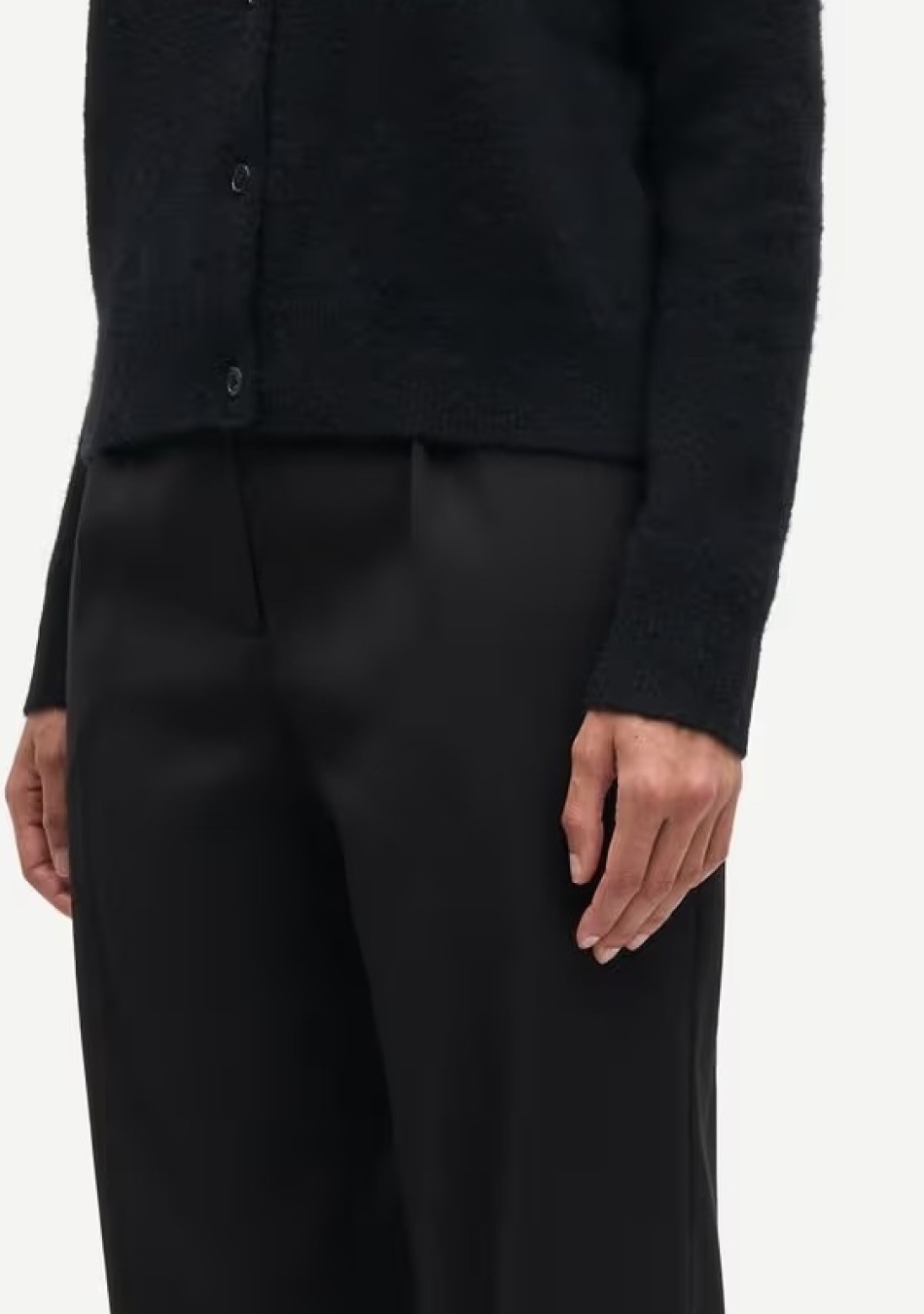 SAMSOE&SAMSOE marca nórdica de ropa de mujer con un estilo vanguardista y casual