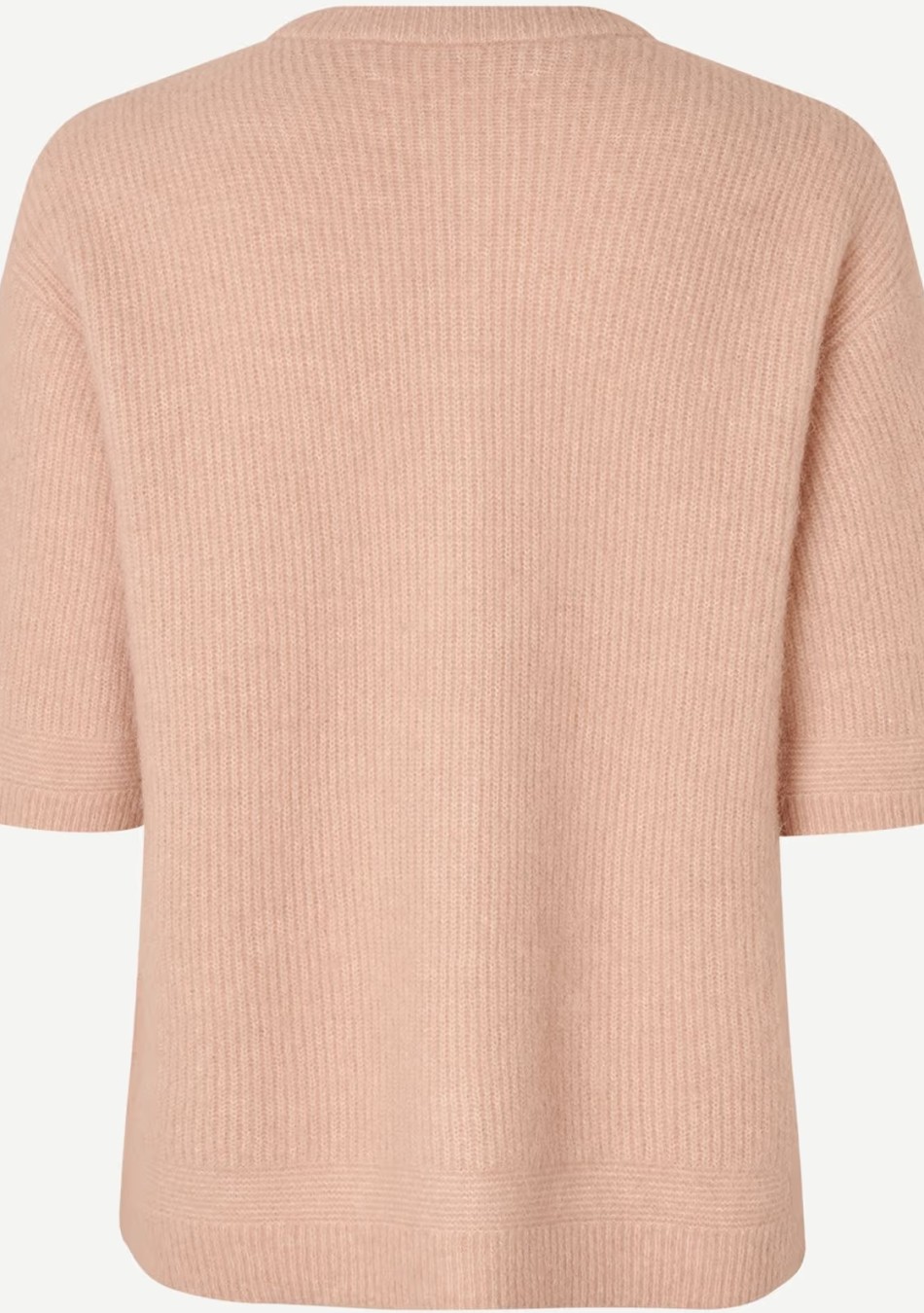 SAMSOE&SAMSOE marca nórdica de ropa de mujer con un estilo vanguardista y casual