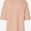 SAMSOE&SAMSOE marca nórdica de ropa de mujer con un estilo vanguardista y casual
