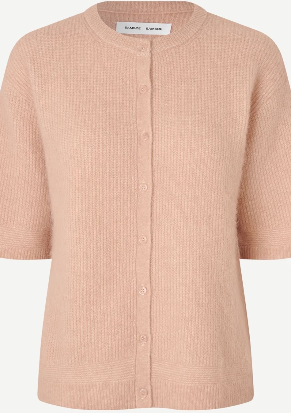 SAMSOE&SAMSOE marca nórdica de ropa de mujer con un estilo vanguardista y casual