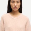 SAMSOE&SAMSOE marca nórdica de ropa de mujer con un estilo vanguardista y casual