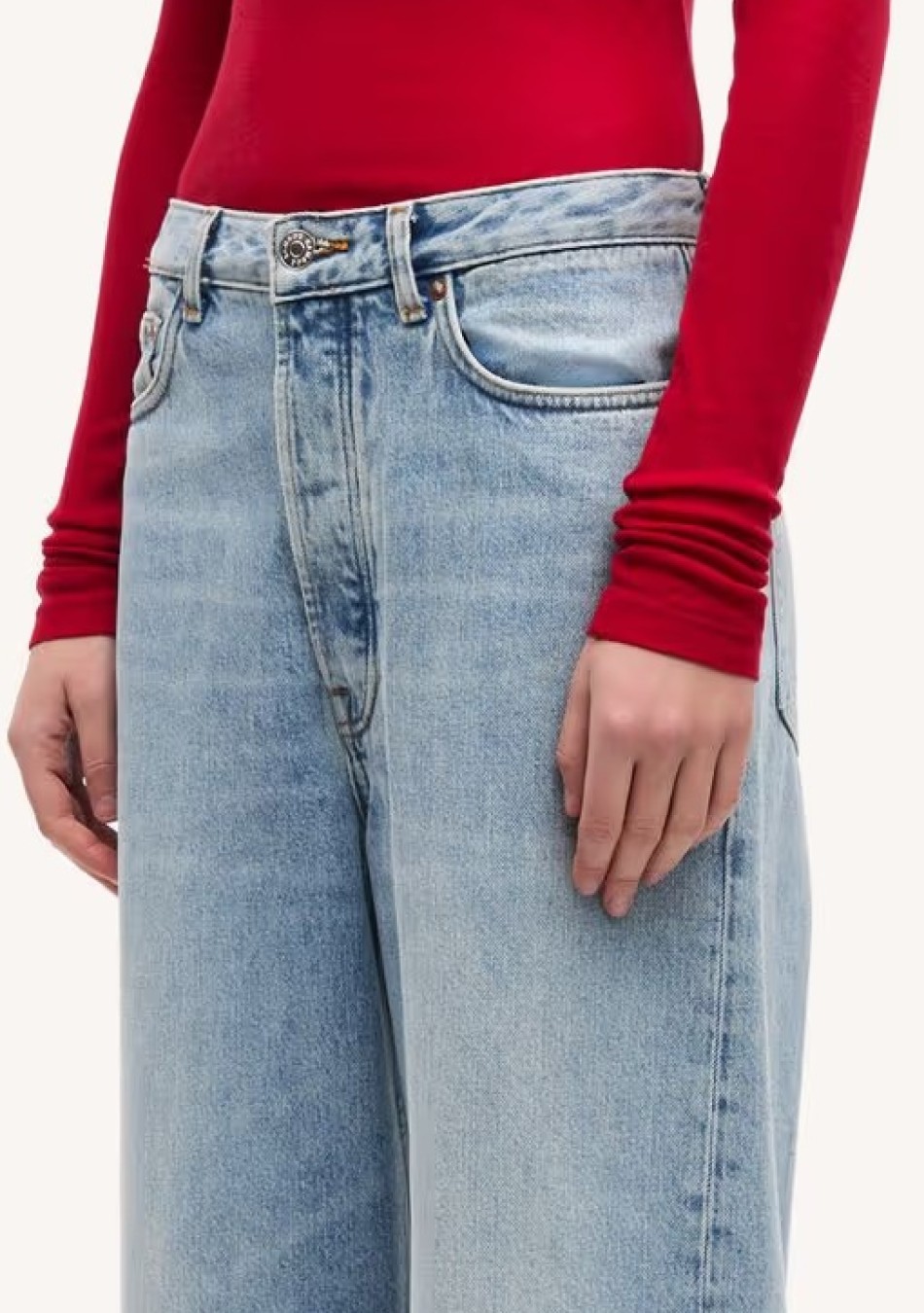 SAMSOE&SAMSOE marca nórdica de ropa de mujer con un estilo vanguardista y casual