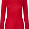SAMSOE&SAMSOE marca nórdica de ropa de mujer con un estilo vanguardista y casual