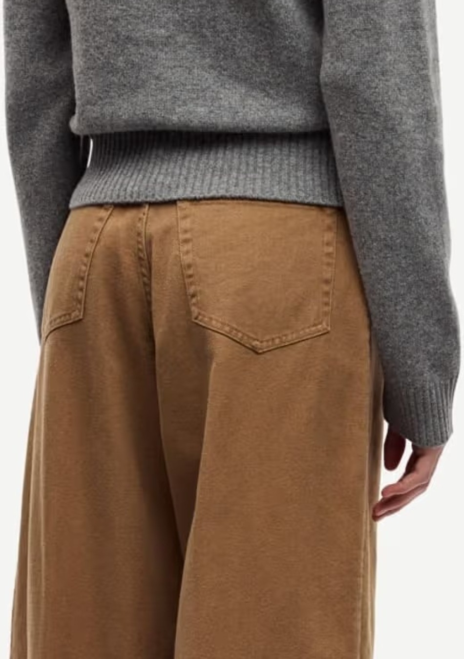 SAMSOE&SAMSOE marca nórdica de ropa de mujer con un estilo vanguardista y casual