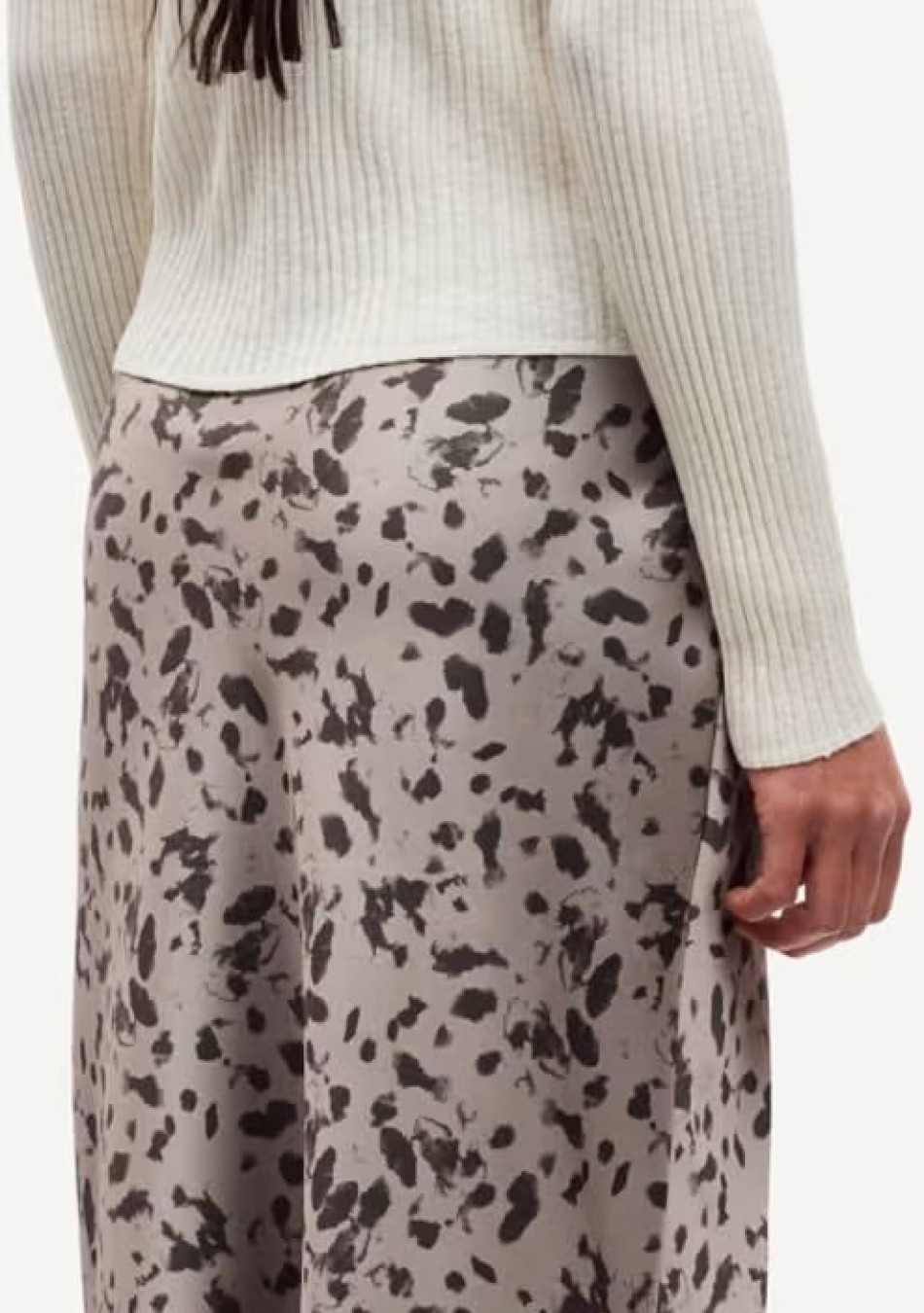 SAMSOE&SAMSOE marca nórdica de ropa de mujer con un estilo vanguardista y casual