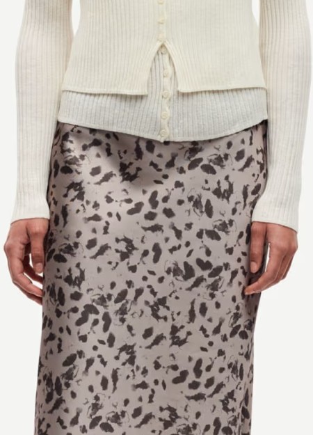 SAMSOE&SAMSOE marca nórdica de ropa de mujer con un estilo vanguardista y casual