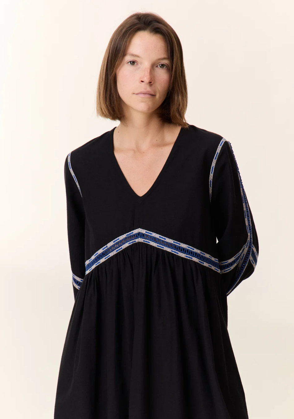 LEON&HARPER marca francesa de ropa de mujer con un estilo boho casual y dinámico
