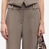 SAMSOE&SAMSOE marca nórdica de ropa de mujer con un estilo vanguardista y casual