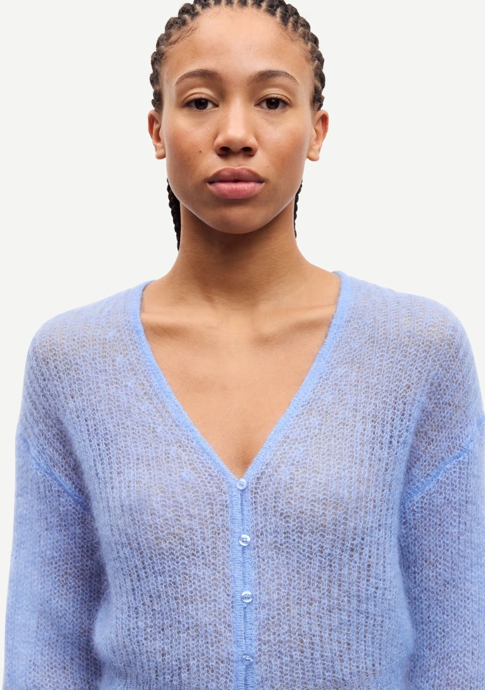 SAMSOE&SAMSOE marca nórdica de ropa de mujer con un estilo vanguardista y casual