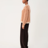 LOLLYS LAUNDRY es una marca de Copenhague de prendas diseñadas para adaptarse a ti, con colores y detalles únicos