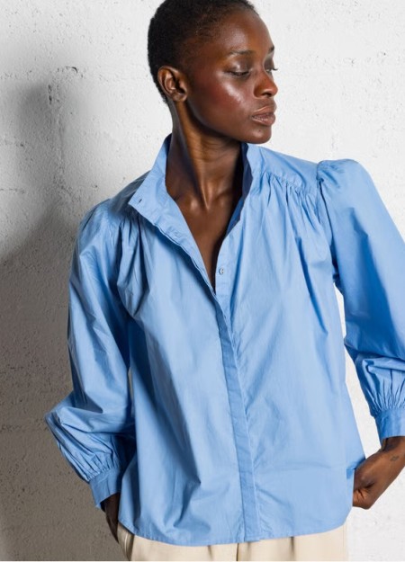 BELLEPIECE ropa de mujer con estilo y sencillez en blusas y prendas con un carácter femenino